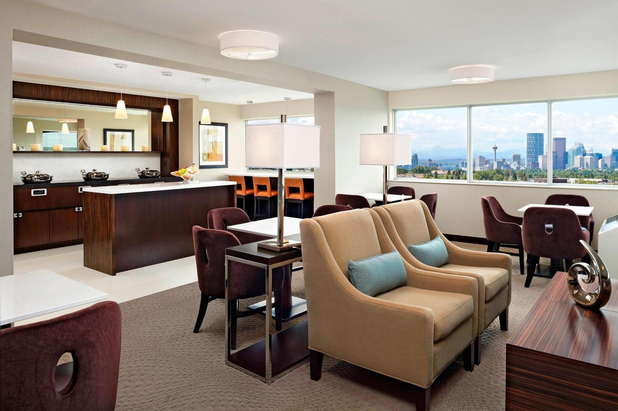 Sheraton Cavalier Calgary Hotel Exterior foto